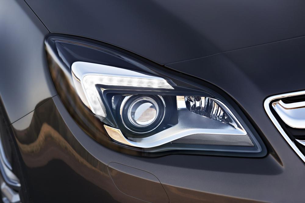 Vauxhall Insignia 55w Super White Xenon HID Low Dip Beam Headlight Bulbs Pair
